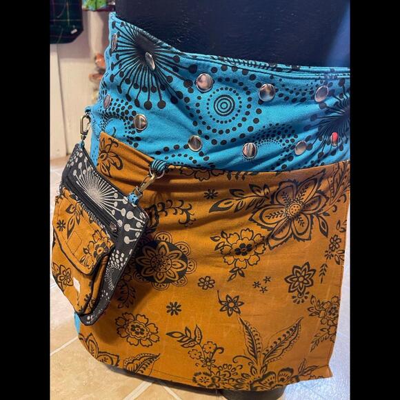 Wrapping mini-Skirt ( both side can wear also ) - Picture 7 of 12